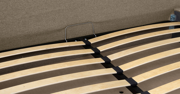 Кровать Миа 160 рогожка бежево-коричневый, кант желтовато-коричневый с ортопедическим основанием и подъемным механизмом